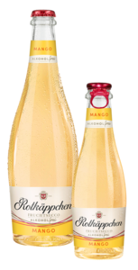 Eine Flasche Rotkaeppchen Fruchtsecco Alkoholfrei Mango, elegant präsentiert und freigestellt